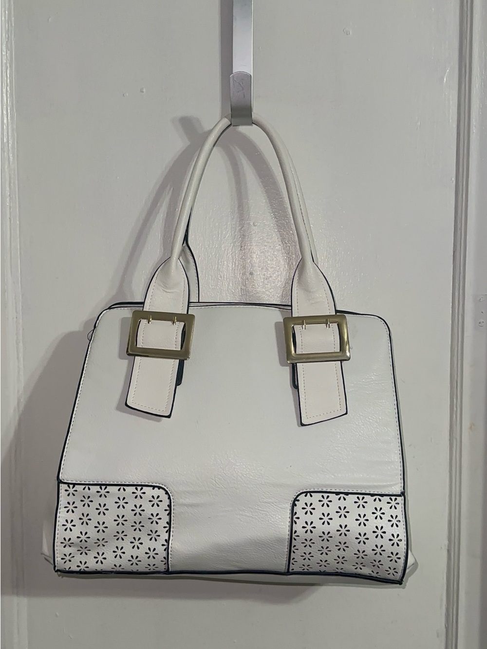White Women’s purse with Gold Buckles
